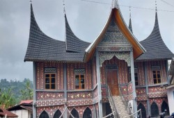 Jejak Budaya Melayu Minangkabau melalui Pendekatan Konflik